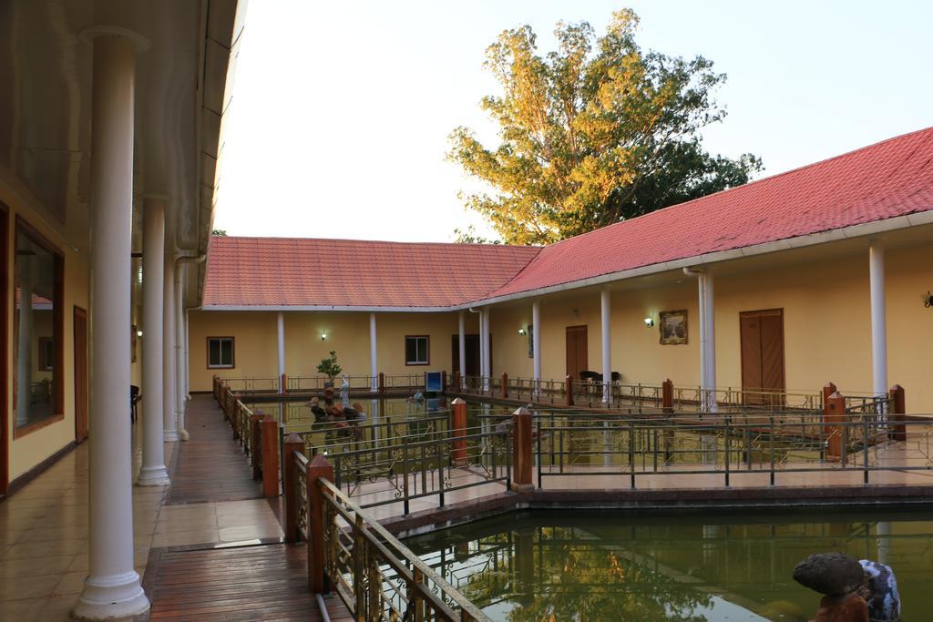 Oriental Swan Hotel Livingstone Exterior photo