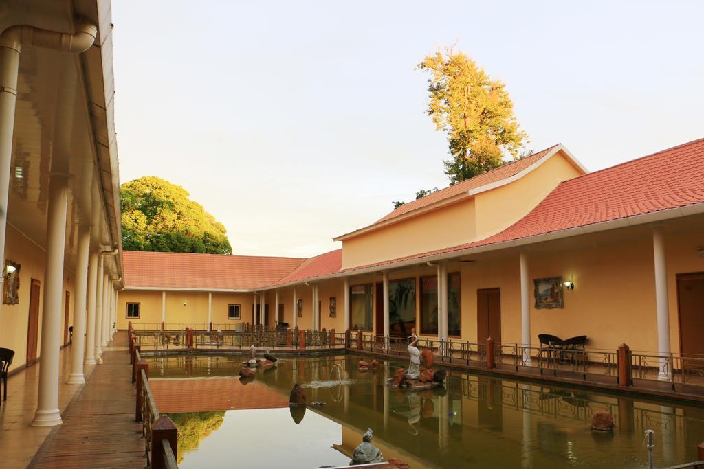 Oriental Swan Hotel Livingstone Exterior photo